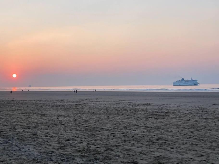 Magnifique Studio Calais Plage 外观 照片